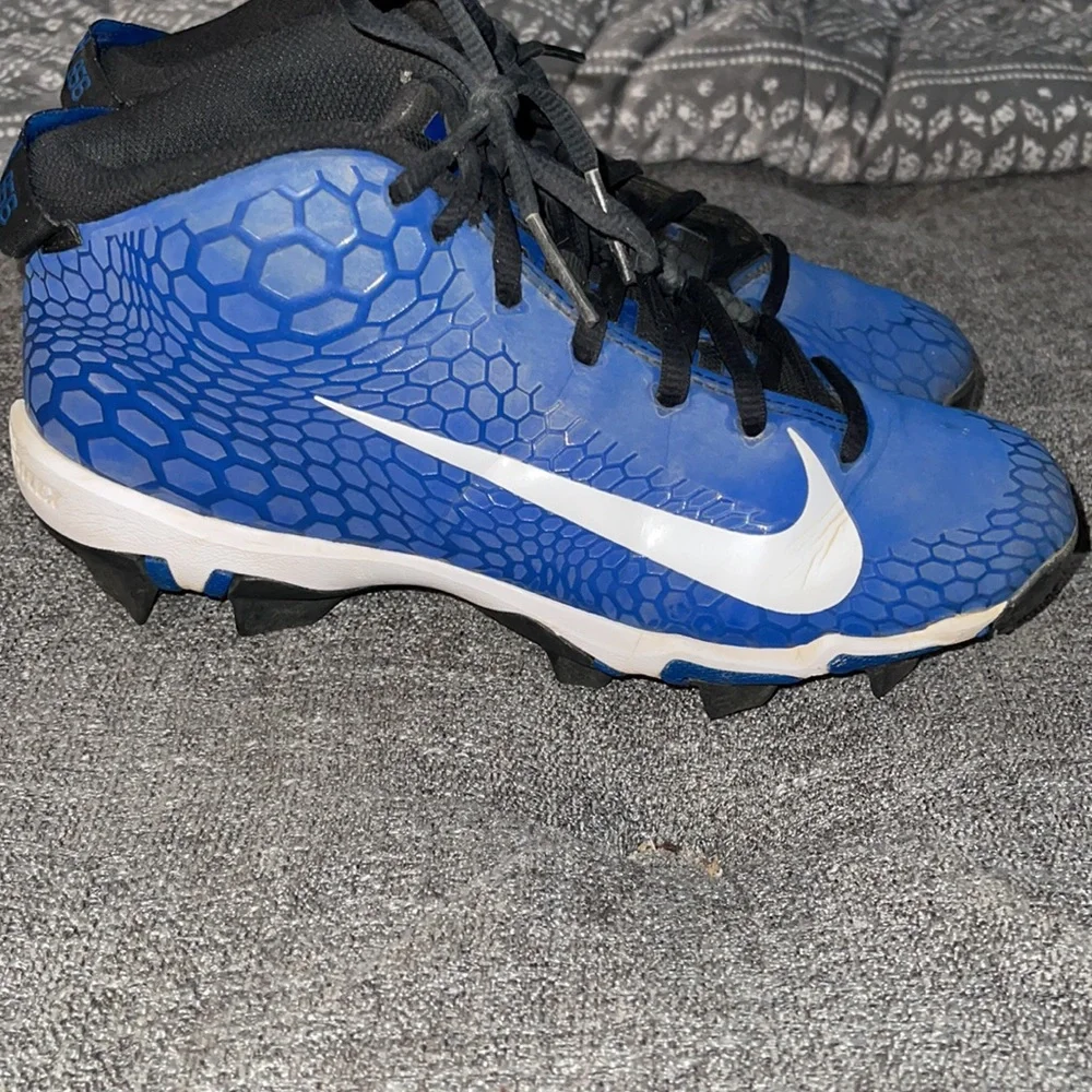 Youth Nike Fastflex T856 Cleats sz 5.5Y